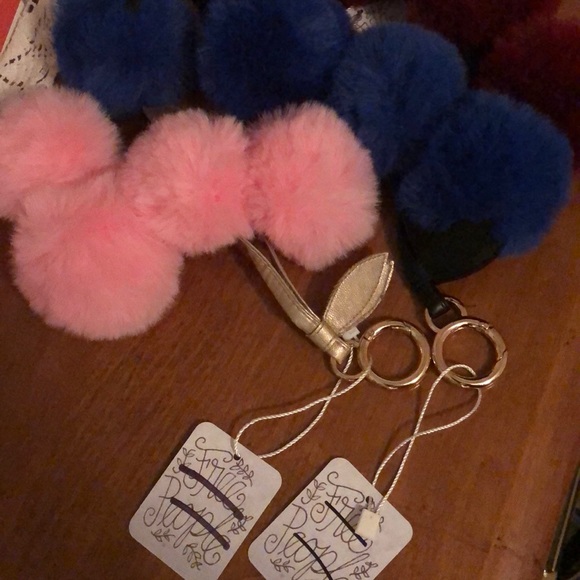 Free People Fax Fur Pom Pom Key Chain - Picture 9 of 9